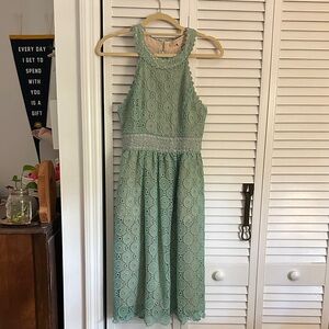 Elegant Green Lace Midi Dress